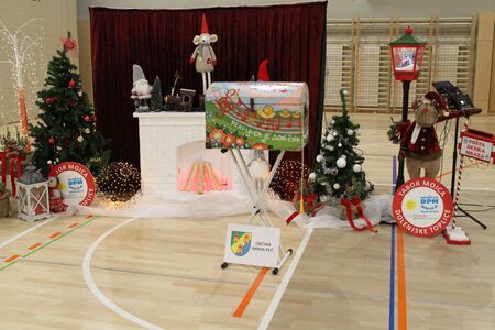 Dedek Mraz v Mirni Peci 2025 (1)